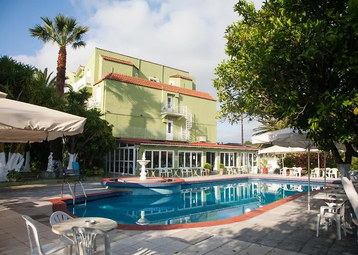 Hotel La Cite 3*
