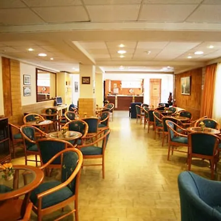 Otel La Cite
